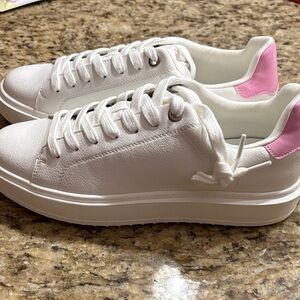 Steve Madden White and Pink Women's Sneakers